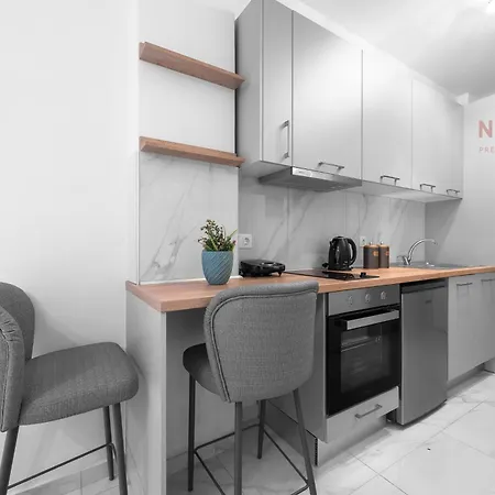 Avenue & Apartments, Nilie Hospitality Mgmt * سالونيك